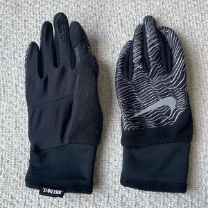Nike Black & White Running Gloves